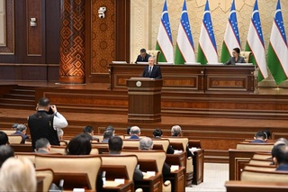 Президент прокуратура, ички ишлар, солиқ раҳбарларини огоҳлантирди