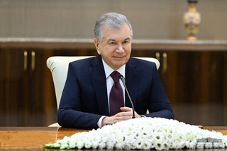 Президенти Ӯзбекистон бо ҳайати Арабистони Саудӣ лоиҳаҳои рушди ҳамкориҳои васеъмиқёсро баррасӣ кард