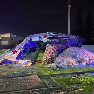 Бошқирдистонда тепловоз ва тез ёрдам машинаси тўқнашиб кетди