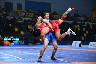 Дар Тошканд ғолибони рӯзи аввали чемпионати Ӯзбекистон оид ба гуштии юнону румӣ муайян гардиданд