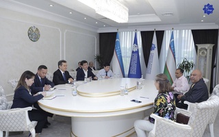 Обсуждены вопросы сотрудничества с Американским международным университетом в Бангладеше в сфере образования и ИКТ