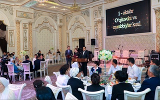 Fargʻonada oʻqituvchilar uchun viloyat hokimining maxsus ustamasi berilishi boshlandi