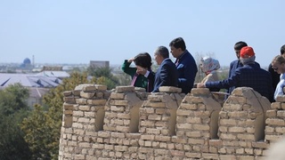 Aziz Abduhakimov va Sara Noshadi Buxorodagi madaniy meros obyektlarini koʻzdan kechirdi