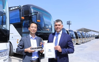 В Самарканд из Китая привезли два автобуса и 40 микроавтобусов