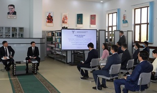 Вазир ёшлар билан учрашди