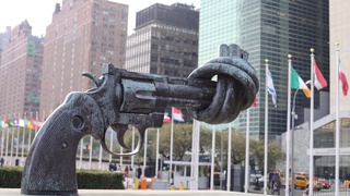 2 октября – Международный день ненасилия