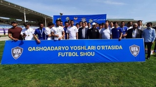 Равшан Ирматов и Рузикул Бердиев приняли участие в футбольном шоу