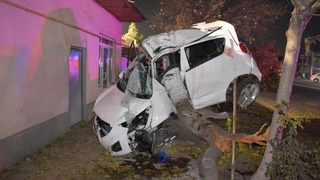 Daraxtga urilgan “Spark” haydovchisi hodisa joyida vafot etdi