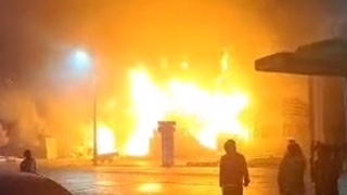 Навоий вилояти Кармана туманида қурилиш моллари дўконидаги ёнғин содир бўлди