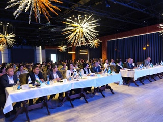 ЕҚБШ мийнет миграциясынан қайтқан Өзбекстан ҳаял-қызларының экономикалық имканиятларын кеңейтиўге хызмет етеди