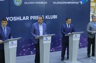 Наманганда Ёшлар пресс-клубининг сессияси бўлиб ўтди