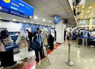 “Умра” зиёратчиларини сарсон қилган туристик компанияга қонуний чора кўрилмоқда