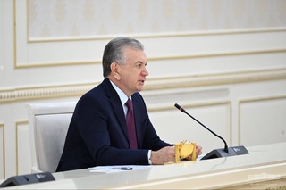 Чарм, гилам ва пиллачилик саноатида ҳал қилиниши лозим бўлган муаммолар бор — Президент