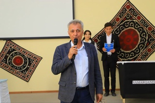 Талабалар театр студиялари катта саҳнада