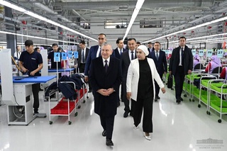 President visits a textile company