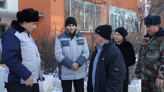 “Hududgaz Namangan” filiali rahbari koʻp qavatli uylardagi gaz taʼminotini oʻrganmoqda