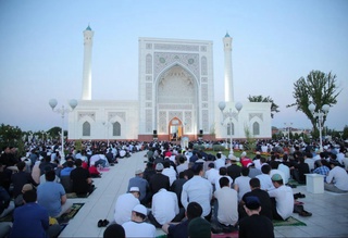 Ramazon hayiti namozini oʻqish vaqtlari eʼlon qilindi