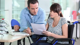 Лицам с инвалидностью компенсируют расходы на репетиторские услуги