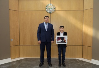 Шахмат бўйича ФИДE спорт устаси Ҳумоюн Бегмуратов тақдирланди