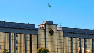 Вазирлар Маҳкамаси котибият мудири лавозимидан озод қилинди