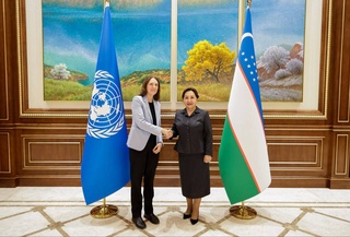 Дар Сенат бо Намояндаи минтақавии Раёсати Комиссари олии СММ оид ба ҳуқуқи инсон вохӯрӣ баргузор гардид