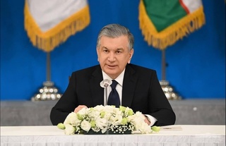 President of Uzbekistan meets with Korean businesspeople