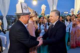 Эзгу мақсадларга хизмат қиламиз