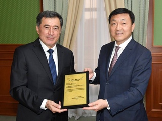 Владимир Норов Циндао шаҳри делегацияси билан учрашди