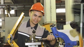 В интересах человека труда