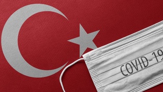 Турция ужесточает карантин из-за COVID-19
