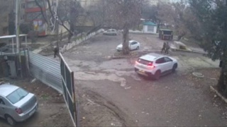 In Tashkent, a Tracker driver hit two children in the yard of a house