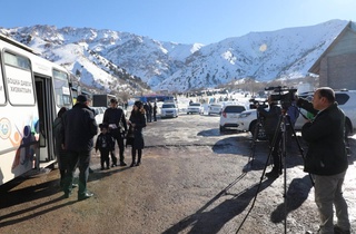 Туркиянинг “TRT AVAZ” телеканалида давлат хизматлари фаолияти кенг ёритилди