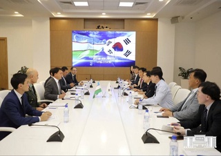 В хокимияте Ташкента состоялась встреча с делегацией Республики Корея