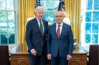 Сафири нави Ӯзбекистон ба Президенти ИМА эътимоднома супорид