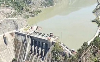 India has blocked the flow of the Indus River towards Pakistan