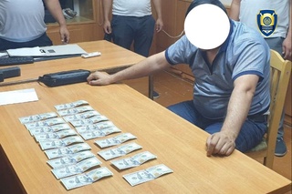 Ўқишга киритиб қўйишни ваъда қилган директор ўринбосари ушланди