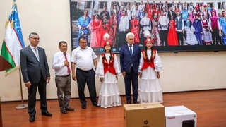 Национальные культурные центры получили в дар современную компьютерную технику