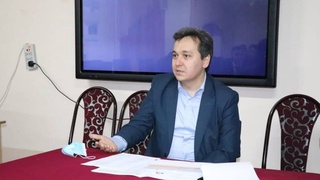 Заместитель директора «зеленой» школы станет директором «красной» школы