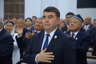 Шавкат Абдураззоқов Наманган вилояти ҳокими лавозимига тасдиқланди