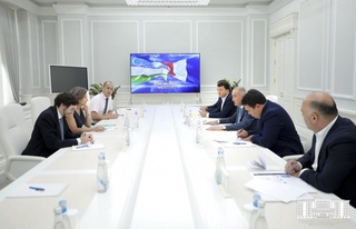 Жахонгир Ортиқхожаев Франция елшісімен кездесті