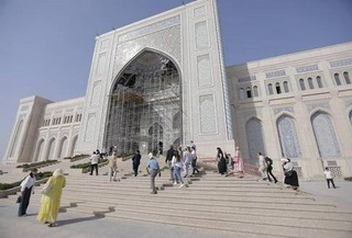 A restoration laboratory may appear at the Center of Islamic Civilization of Uzbekistan, as in the Hermitage