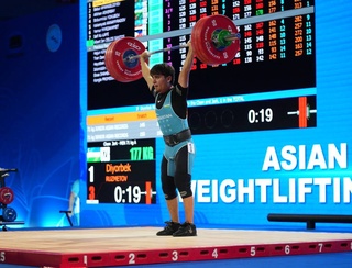 Юный тяжелоатлет из Узбекистана стал чемпионом Азии