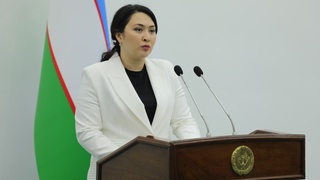 Мaктaбгaчa вa мaктaб тaълими вaзири Нaвоийда йиғилиш ўтказди