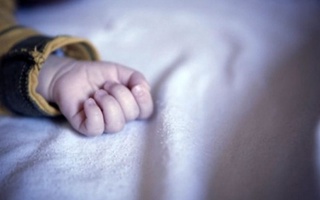 Nukusda 2 yashar bola doridan zaharlanib vafot etdi