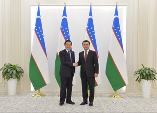 Бақтияр Саидов Жапония Премьер-министрінің арнайы кеңесшісімен кездесті