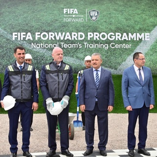 Жанни Инфантино: Ўзбекистонда футбол жадал суръатда ривожланаётганига шахсан ўзим гувоҳ бўлдим