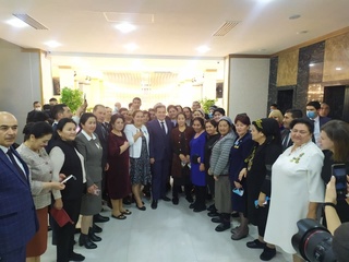 Ўқитувчи касбини мамлакатимиздаги энг обрўли касбга айлантириш ишлари бошланди