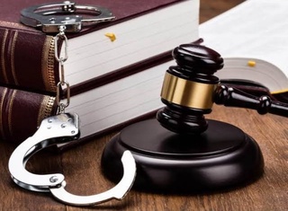 Бас консулхана нызамсыз ҳәм исенимсиз дәлдалшылардан абайлы болыўды сорады