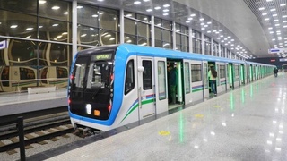 В Ташкенте мужчина бросился под поезд на станции метро «Куйлюк»