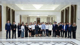 Сенатда “Хотира поезди” маданий-маърифий тадбири иштирокчи ёшлари билан учрашув бўлиб ўтди